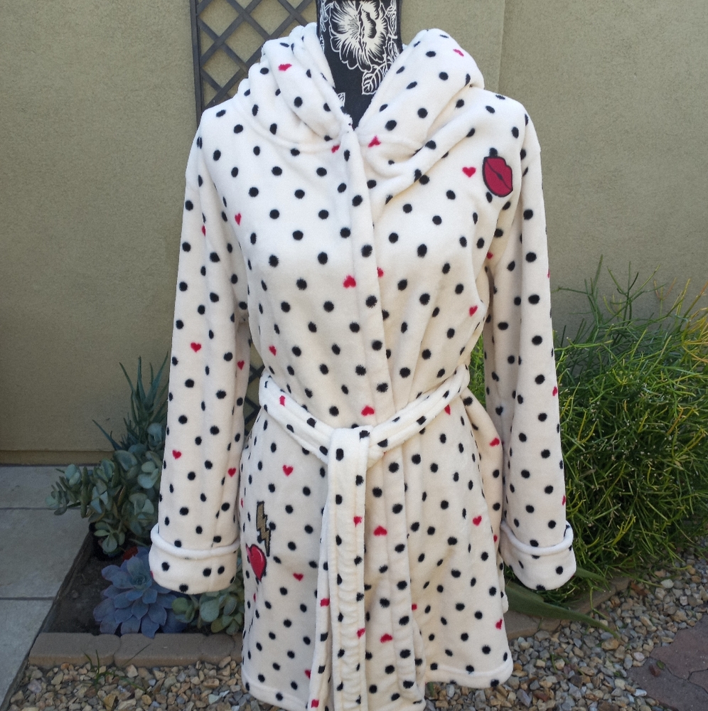 Betsey Johnson polka dot Robe